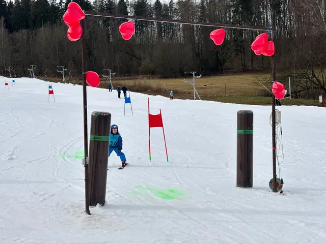 VI. ročník sokolských lyžařských závodů 2026 – fotka 222 z 610