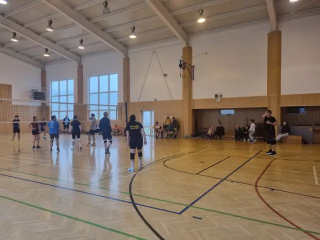 Velikonoční charitativní volejbalový turnaj 2026 – fotka 16 z 58